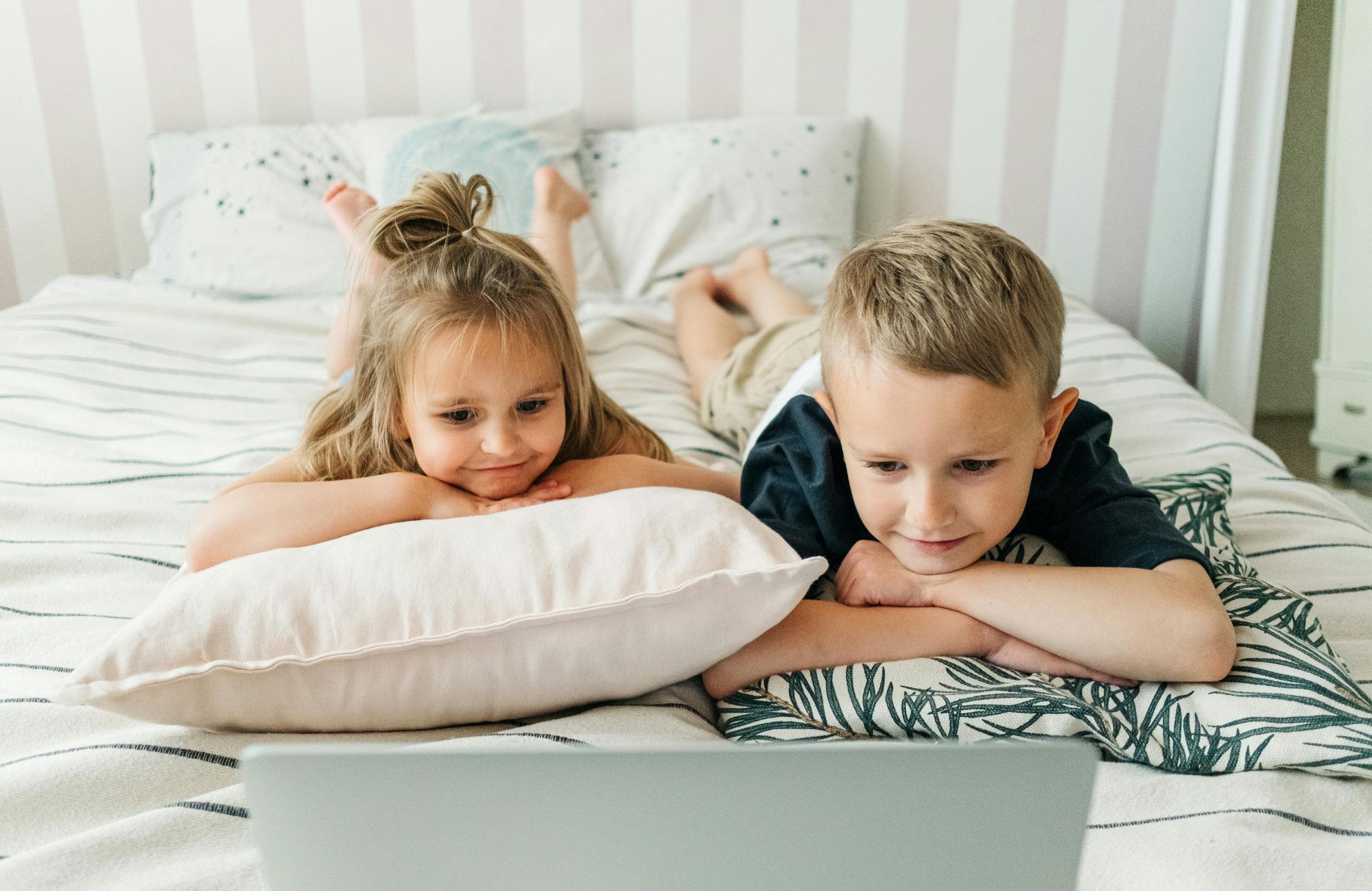 Autism and Sibling Relationships: A Parent’s Guide to Family Support